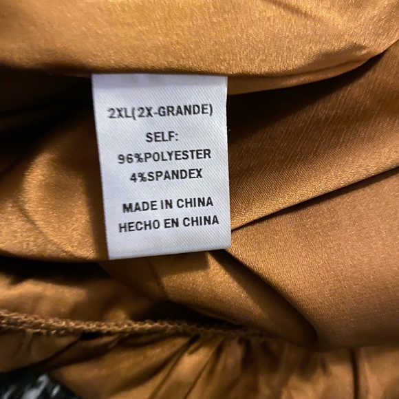 Carmel ruched dress - Picture 3 of 4